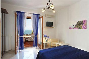 Apart-hotel Il Giardino Dei Limoni